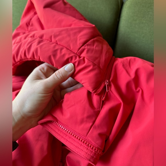 Uniqlo Seamless Down Puffer Coat, Small RED - Picture 6 of 12